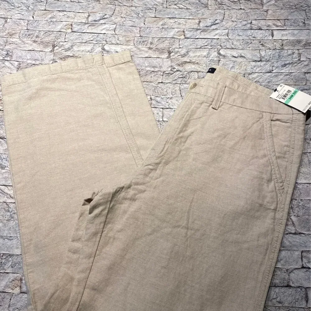 Men's 34x32 Nautica khakis